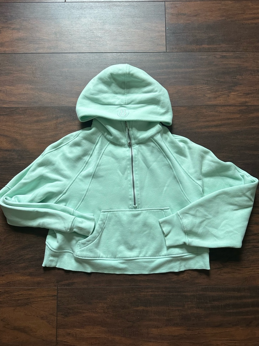 Lululemon Cropped Scuba